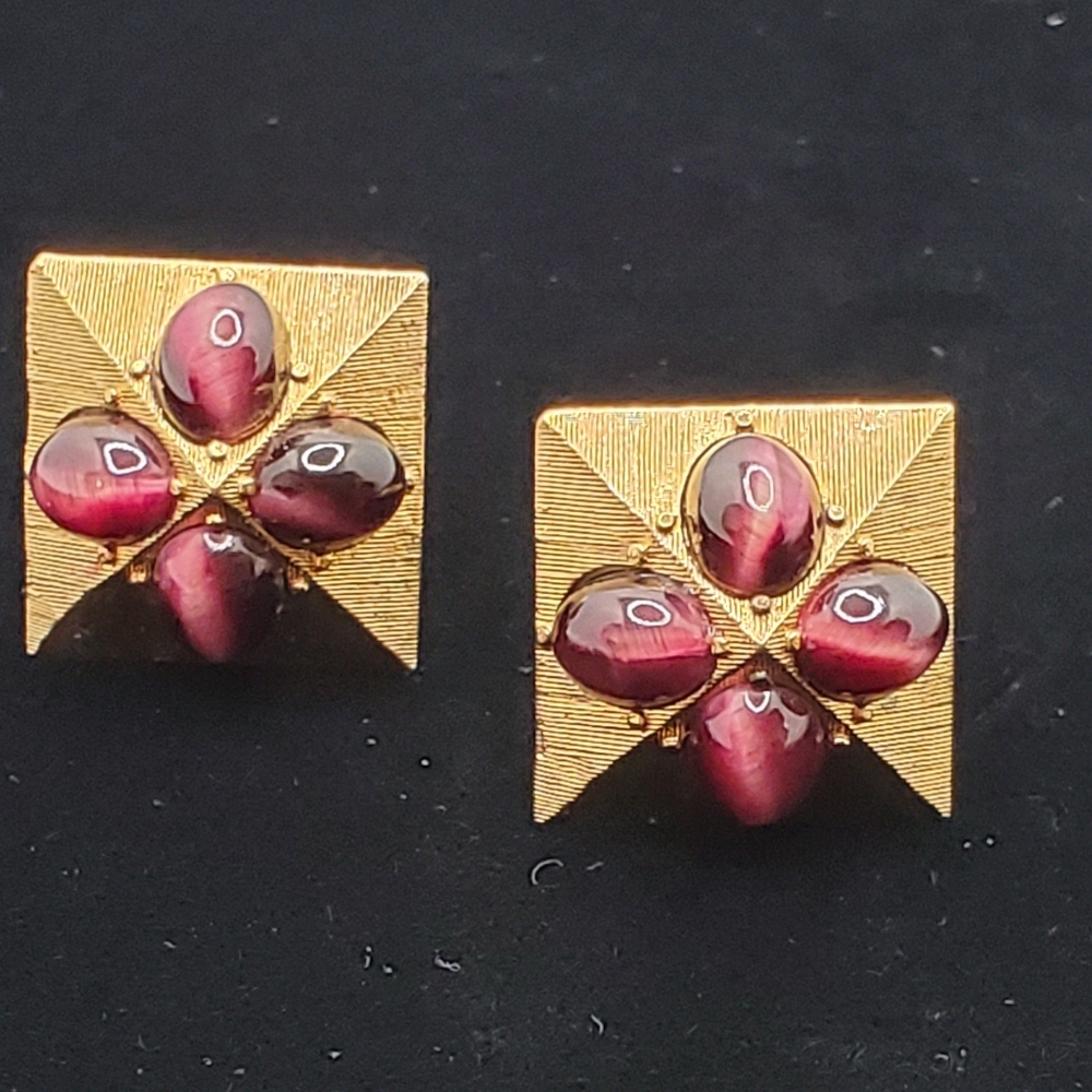 MCM Sterling Purple Cat's Eye Domed Cufflinks Elegant Gold Plated 1960's 70's